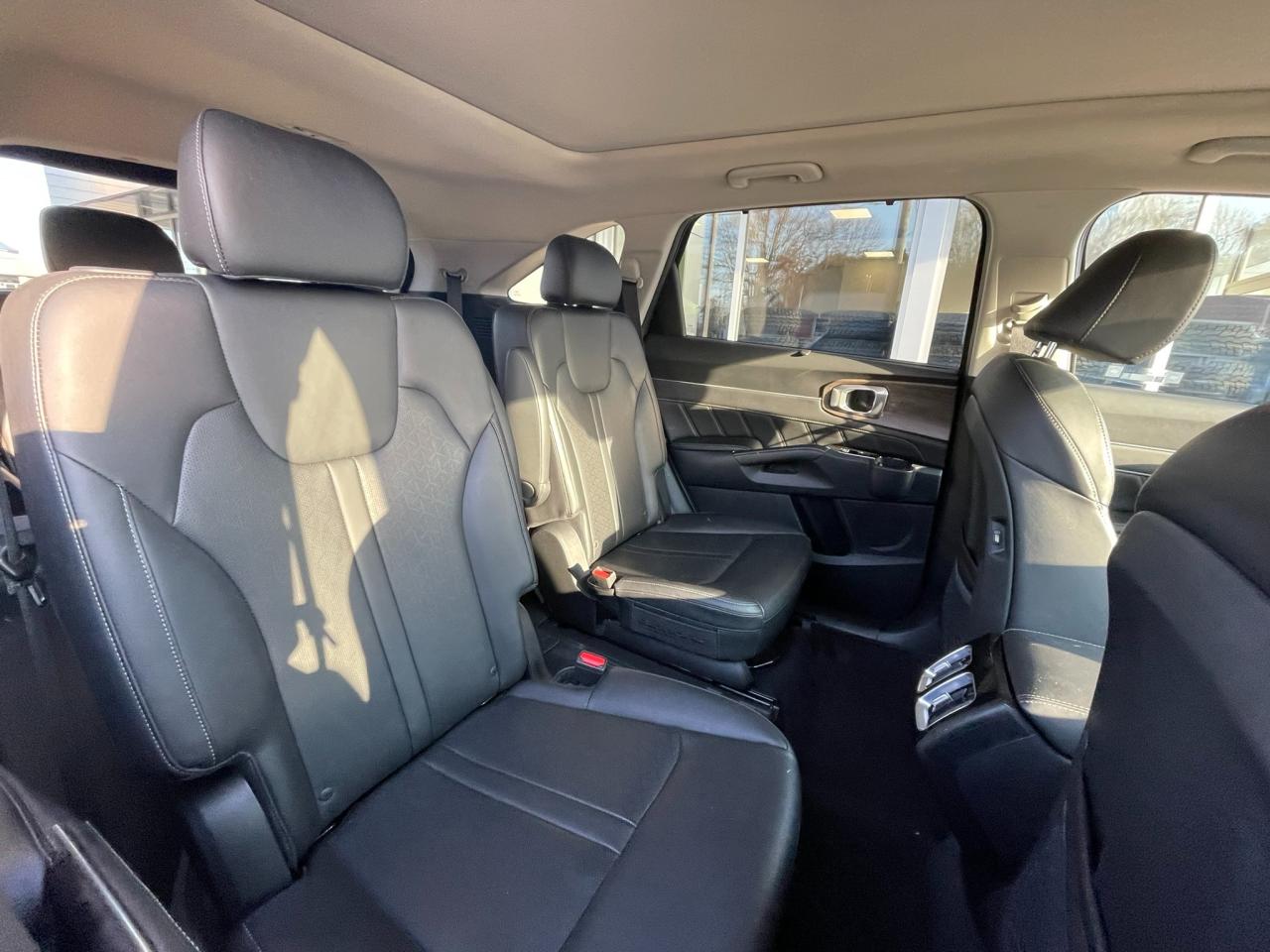 2023 Kia Sorento 2.5T EX+ One Owner | 20" Wheels Photo