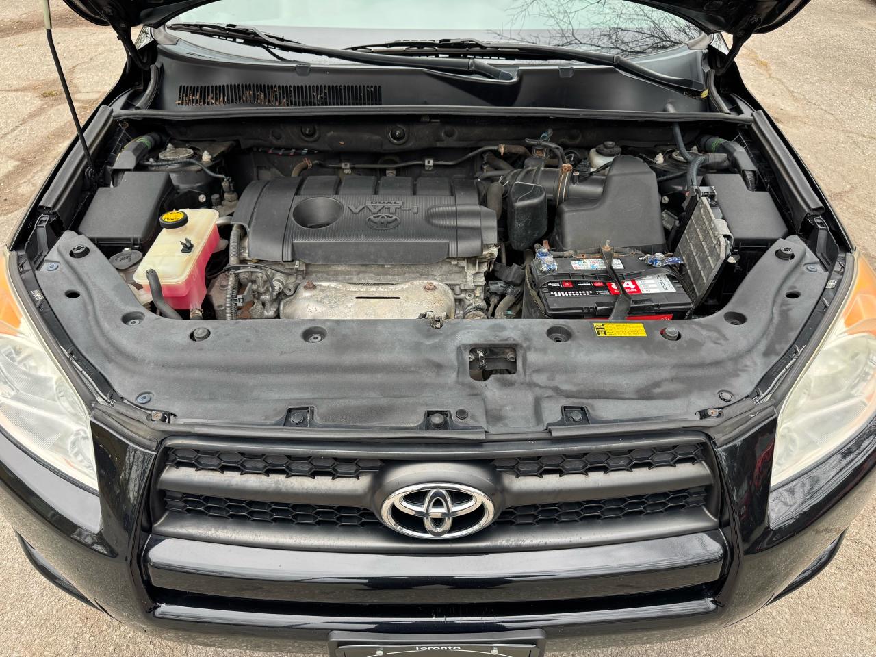 2012 Toyota RAV4 - 4WD - Photo #18