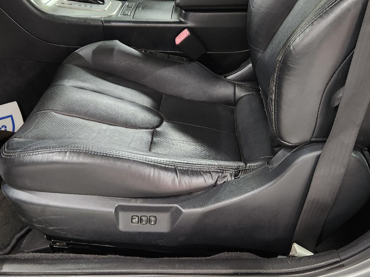 2007 Infiniti G35 SUNROOF Low kms No Accidents H-ted Seats Auto Tran Photo