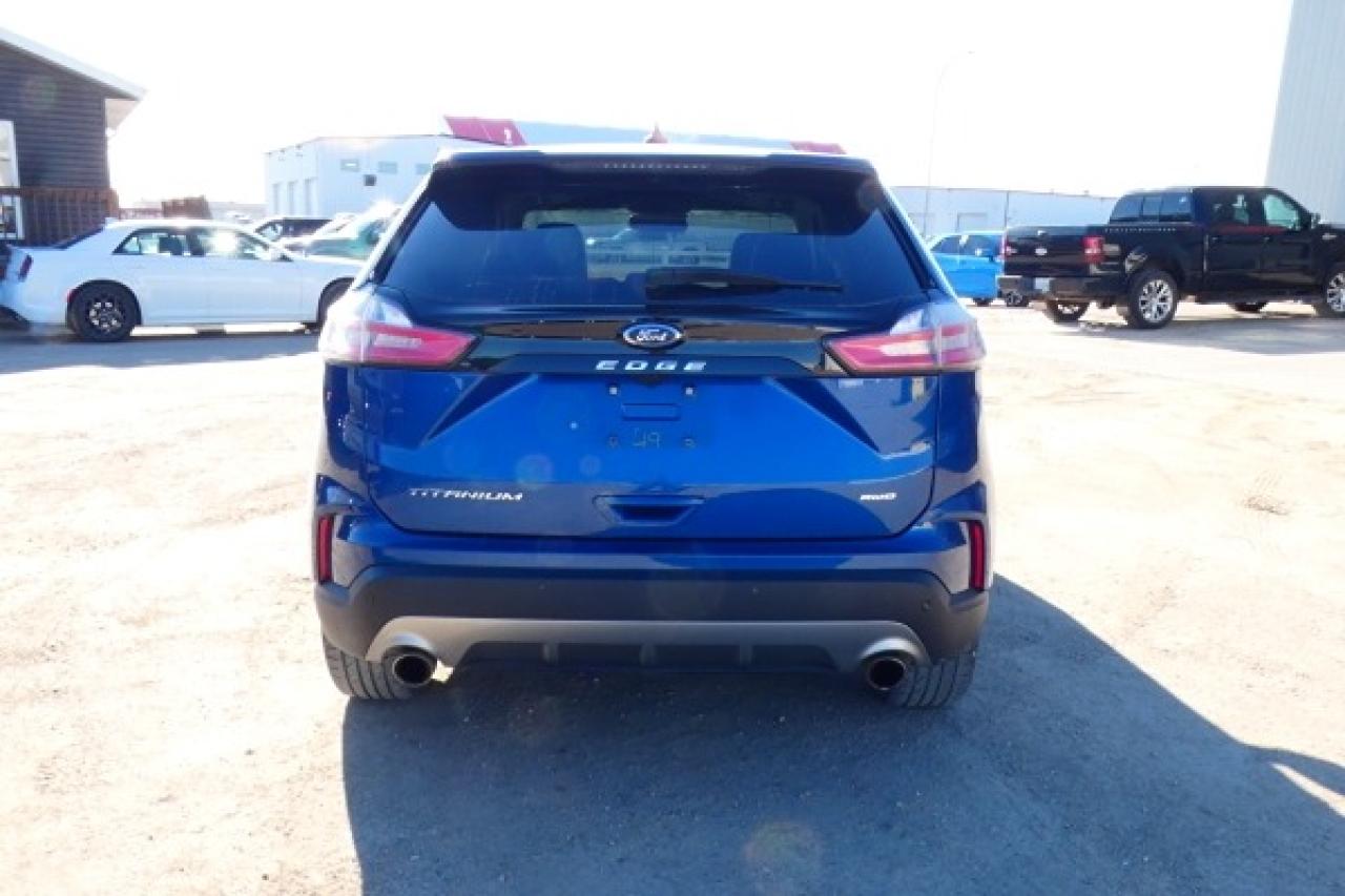 2024 Ford Edge Titanium AWD w/Htd Leather, pano S/R, BUC - Photo #7