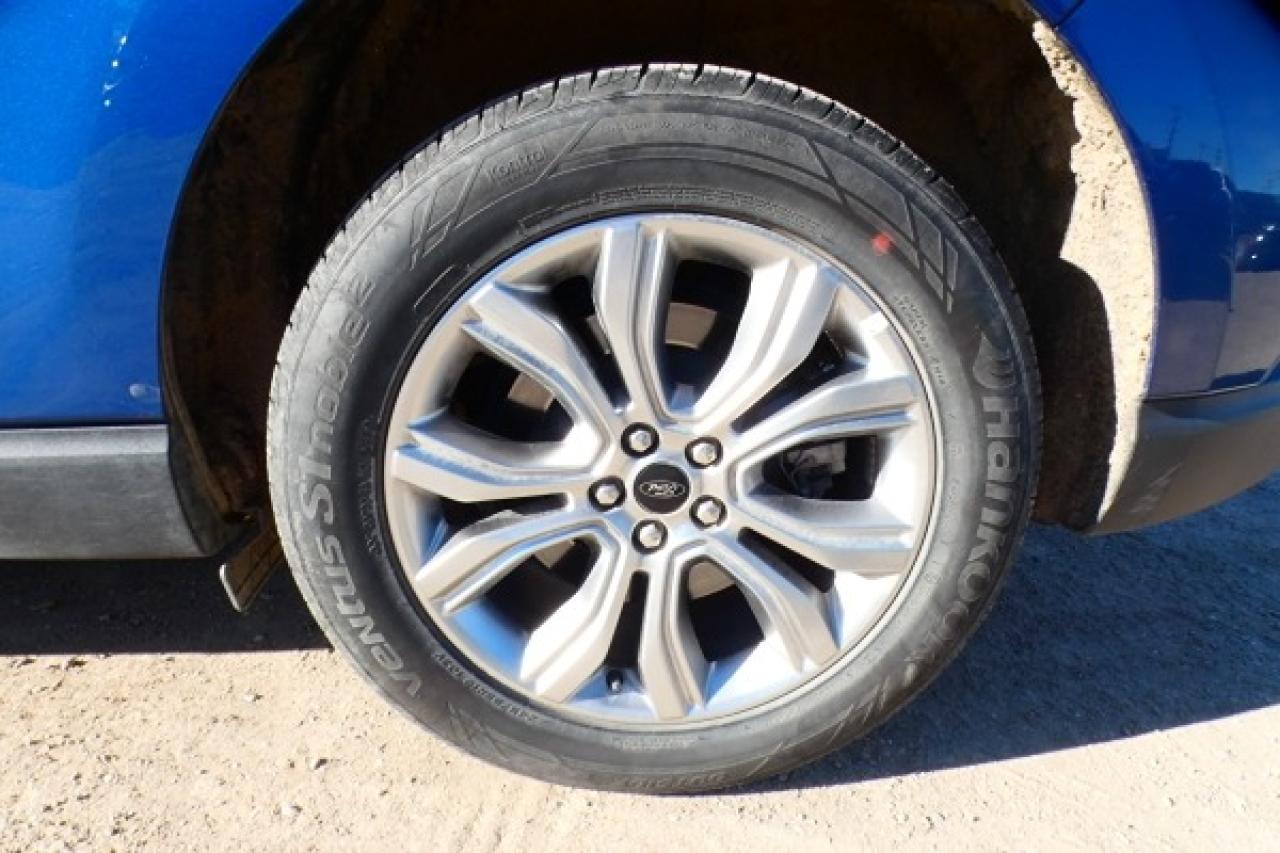 2024 Ford Edge Titanium AWD w/Htd Leather, pano S/R, BUC - Photo #19