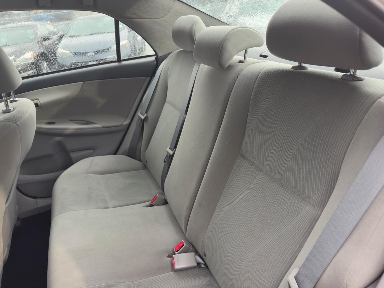 2013 Toyota Corolla FINANCING AVAILABLE Photo15