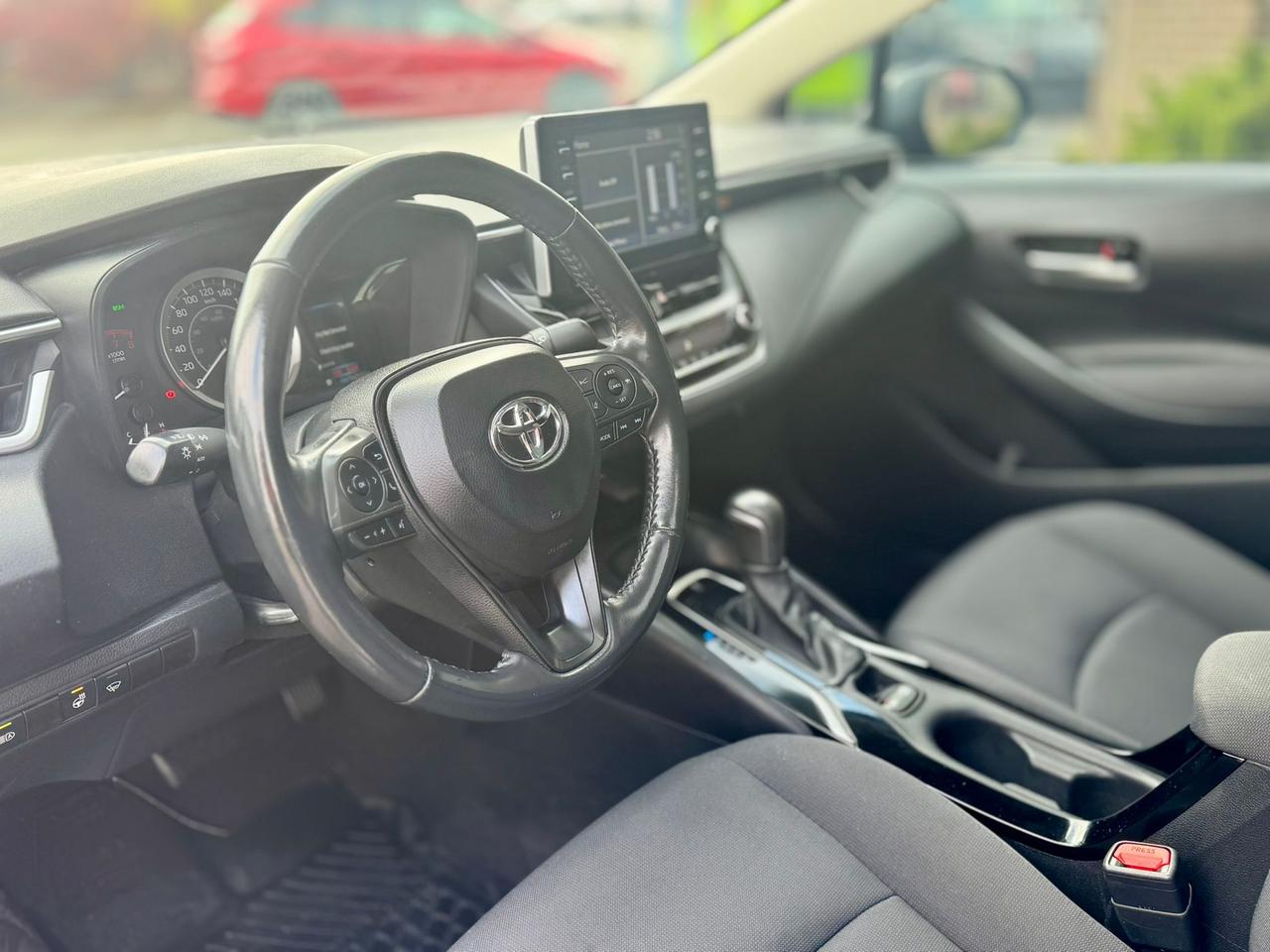 2020 Toyota Corolla LE - Photo #8