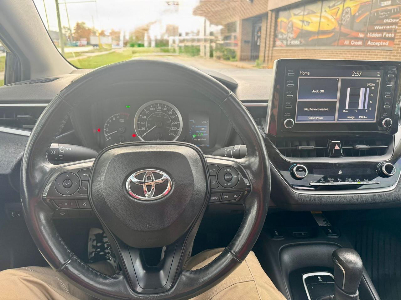 2020 Toyota Corolla LE - Photo #10