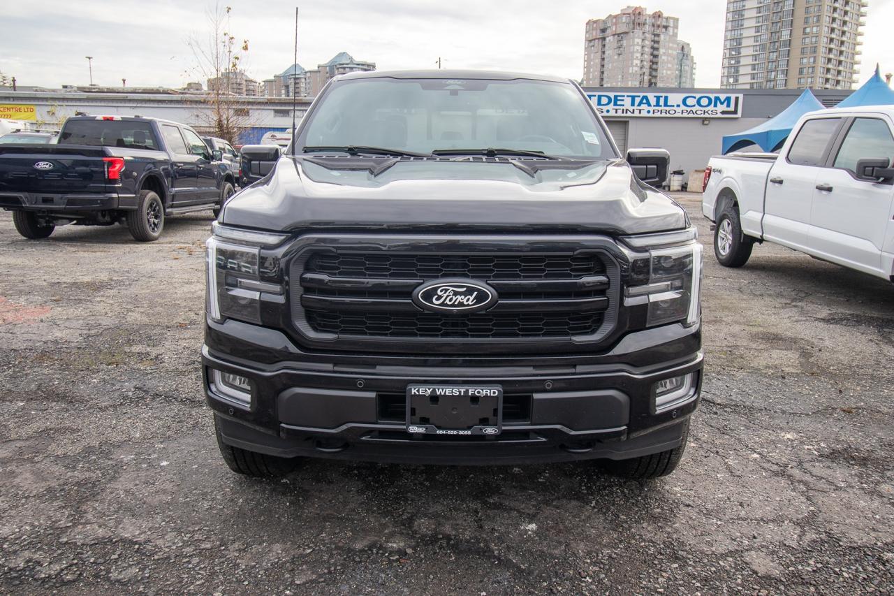 2024 Ford F-150 Lariat 4WD SuperCrew 5.5' Box Photo3