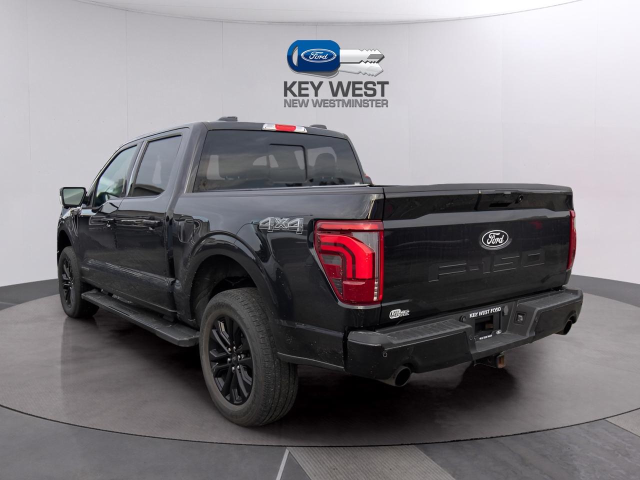 2024 Ford F-150 Lariat 4WD SuperCrew 5.5' Box Photo2