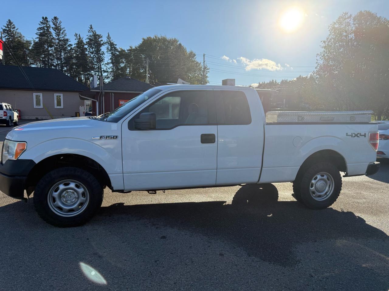 2011 Ford F-150 XL 4X4 Photo3