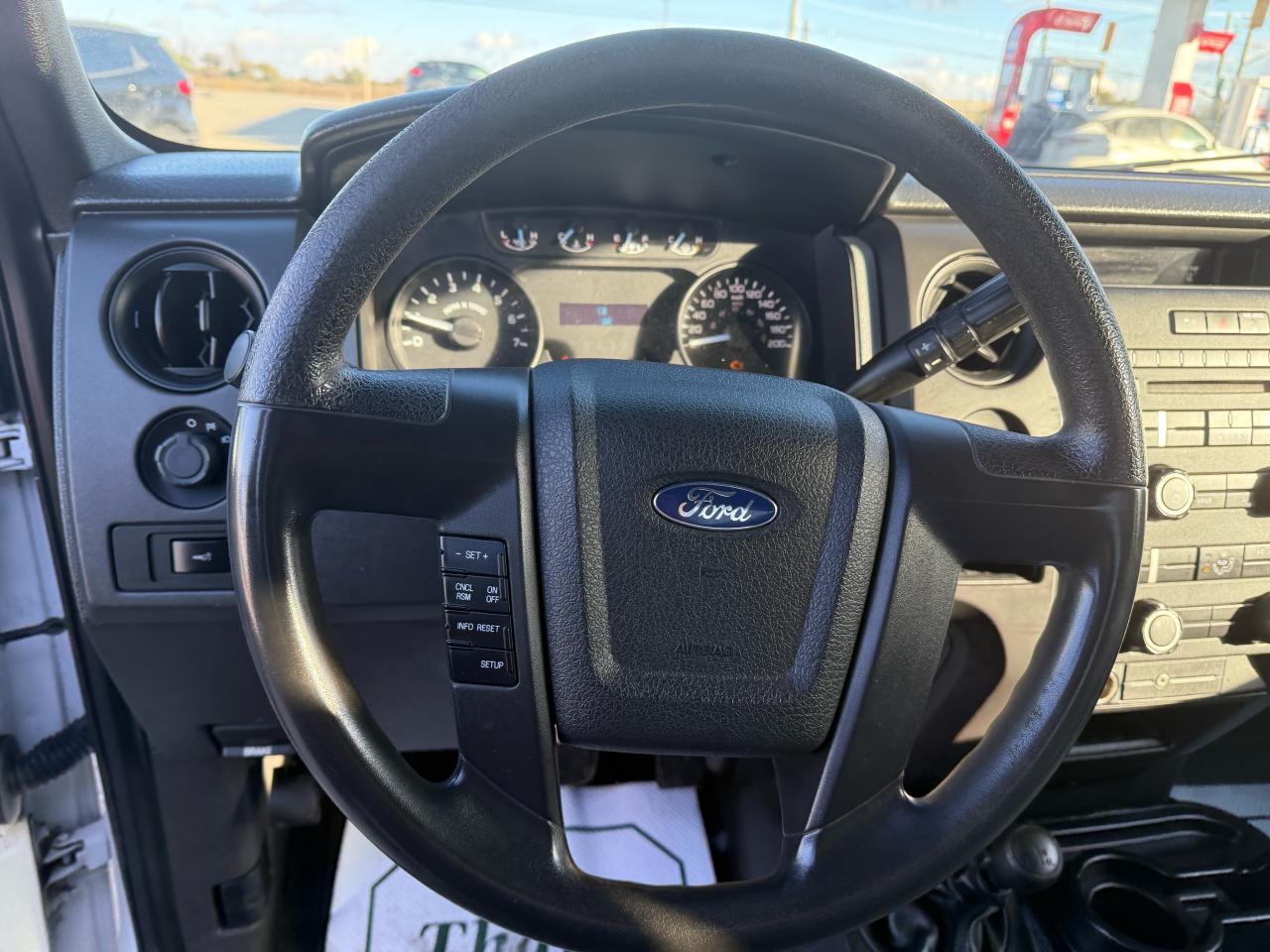 2011 Ford F-150 XL 4X4 - Photo #12