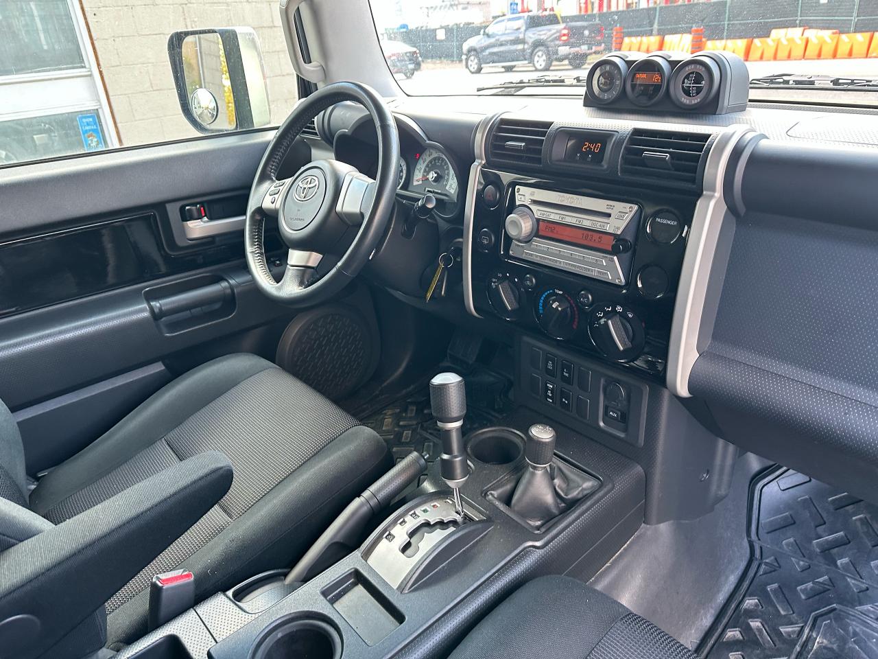 2007 Toyota FJ Cruiser C Package - Photo #9