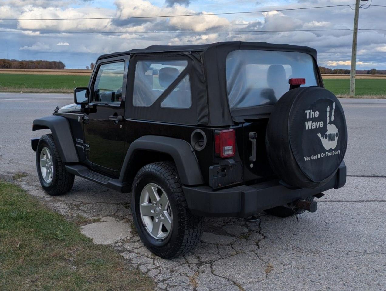 2012 Jeep Wrangler 4WD 2dr Sport Photo2