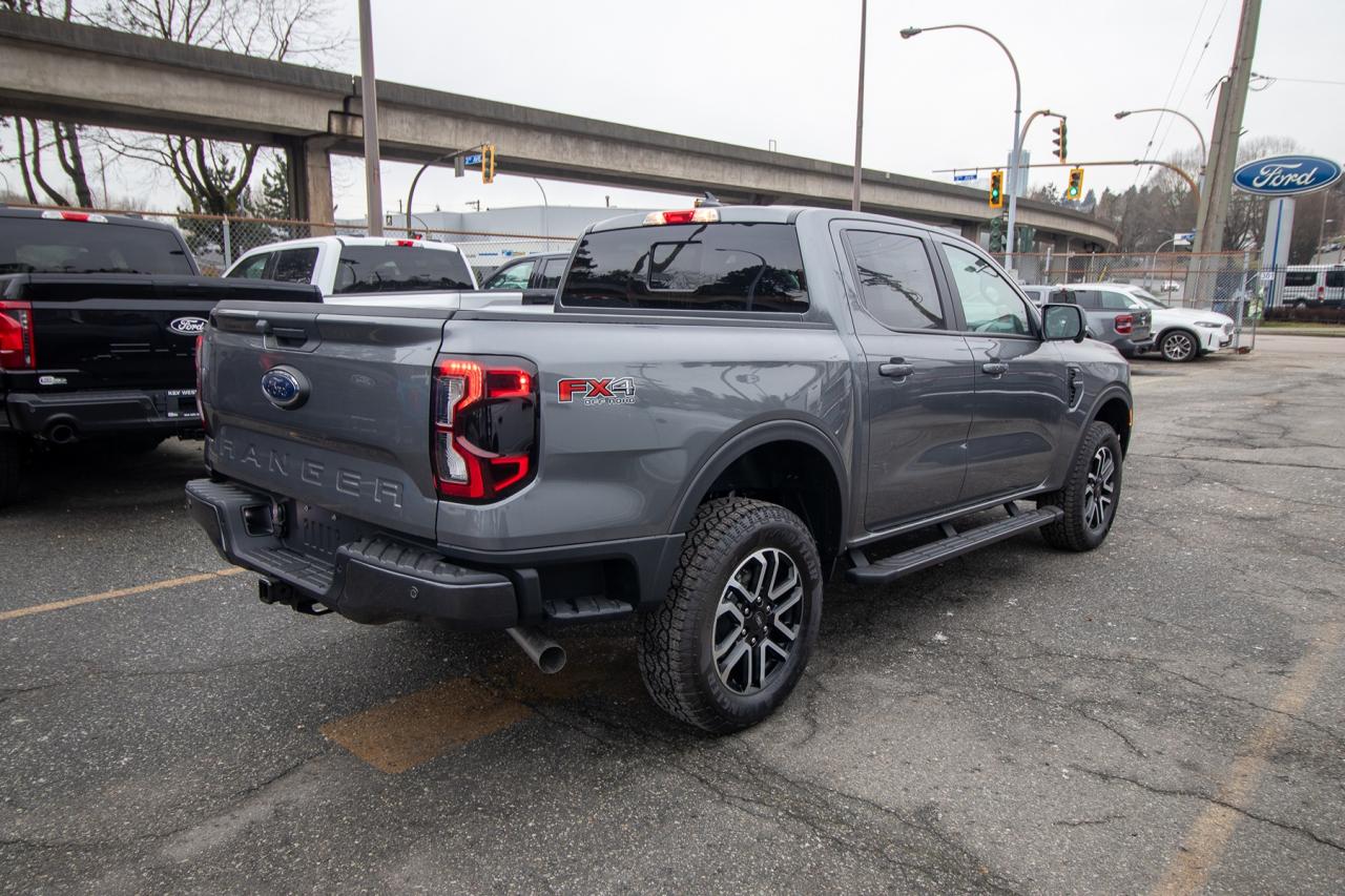 2025 Ford Ranger LARIAT 4WD SuperCrew 5' Box Photo4