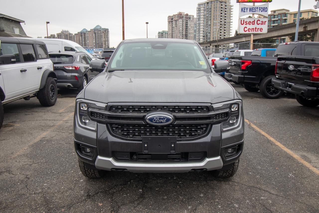 2025 Ford Ranger LARIAT 4WD SuperCrew 5' Box Photo2