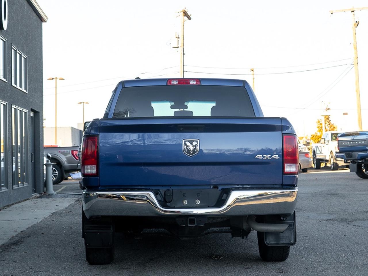 2019 RAM 1500 Classic Tradesman Crew Cab 4X4 Photo6