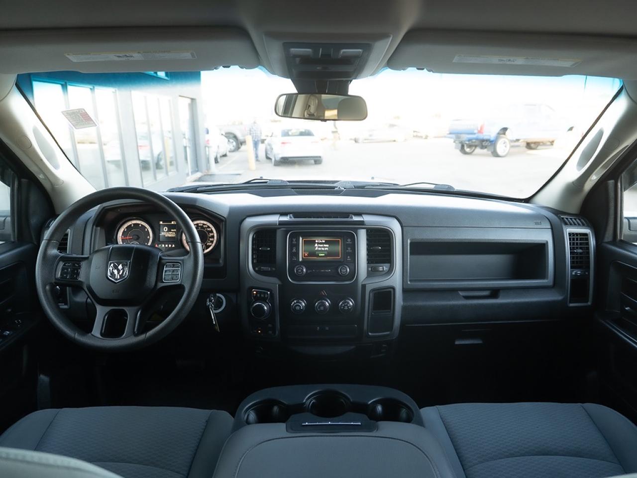 2019 RAM 1500 Classic Tradesman Crew Cab 4X4 Photo7