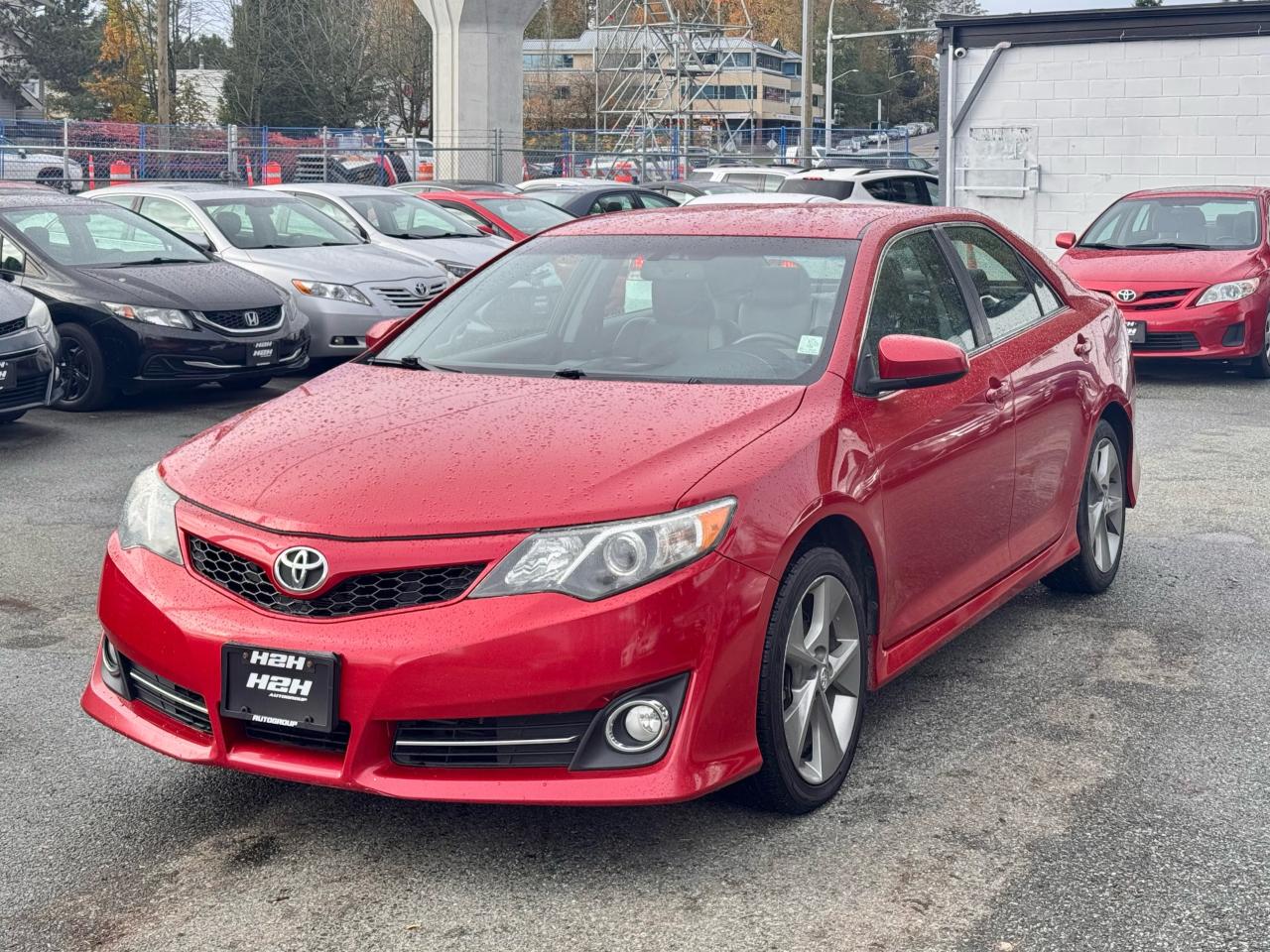 2012 Toyota Camry FINANCING AVAILABLE Photo1