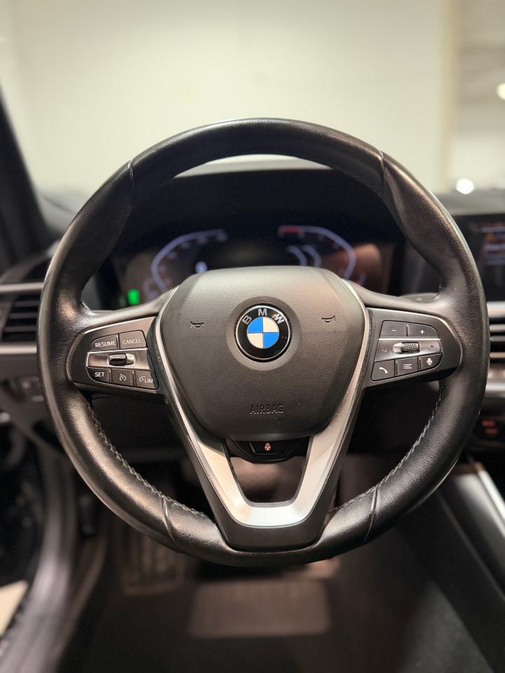 2022 BMW 3 Series 330i xDrive Photo