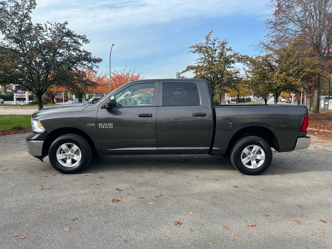 2017 RAM 1500 ST - Photo #2