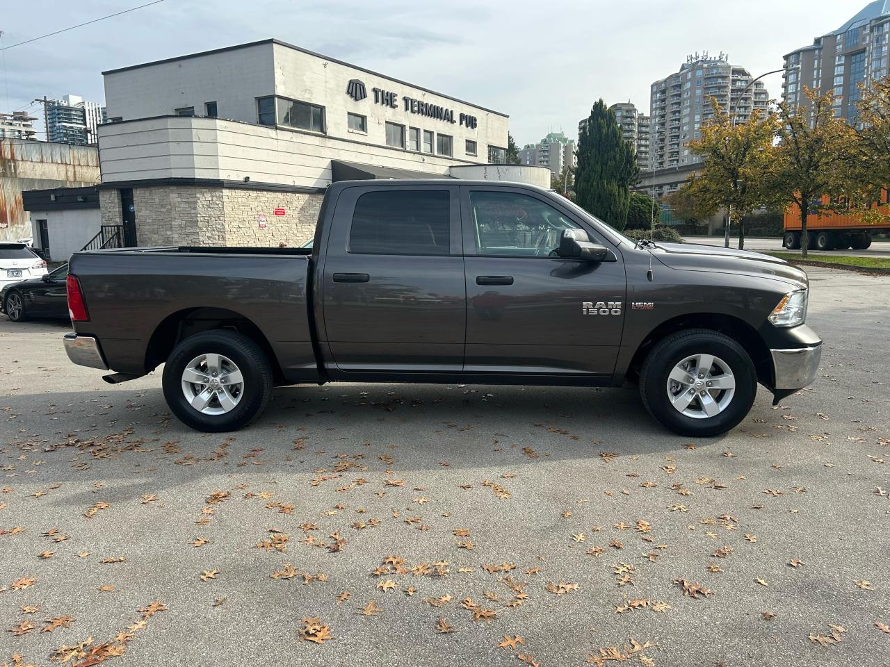 2017 RAM 1500 ST - Photo #5