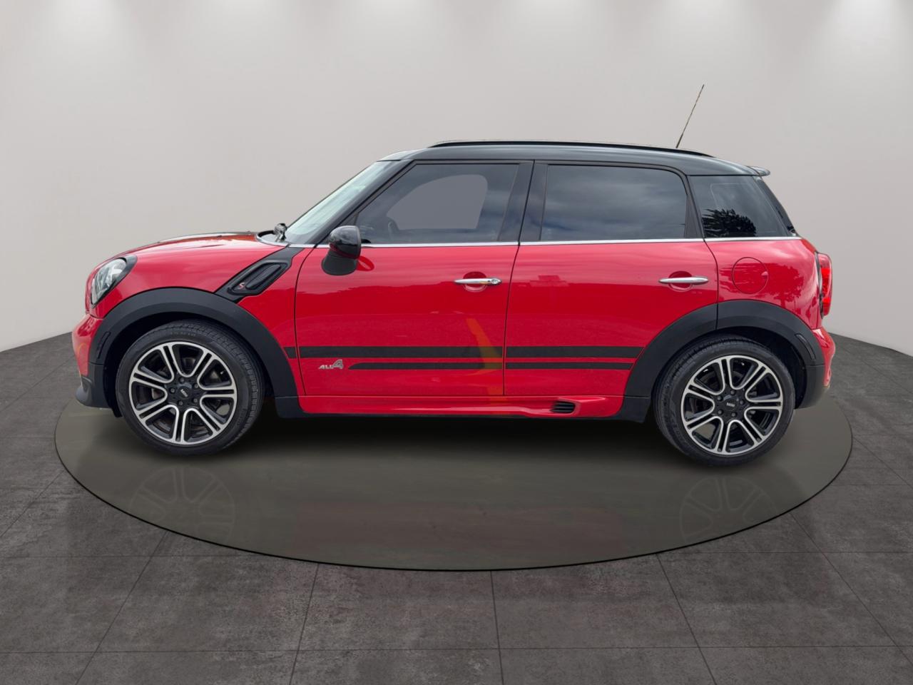 2015 MINI Cooper Countryman ALL4 4dr S John Cooper Works Package Photo4