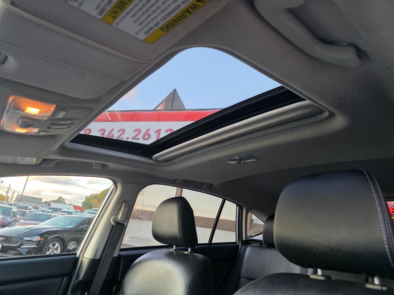 2015 Subaru XV Crosstrek Limited Package Navi | Sunroof | Leather | Backup Camera Photo