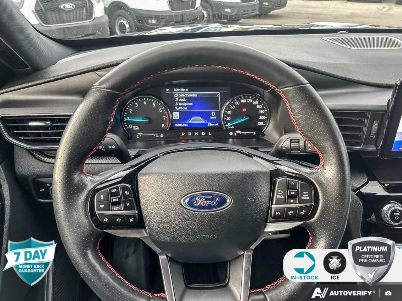 2023 Ford Explorer ST-Line 7 PASSANGER AWD SUNROOF LOW KMS CERTIFIED Photo