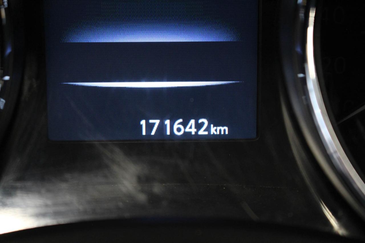 2017 Nissan Rogue SV CLOTH UPHOLSTERY - NAVIGATION - CLEAN CARFAX! Photo