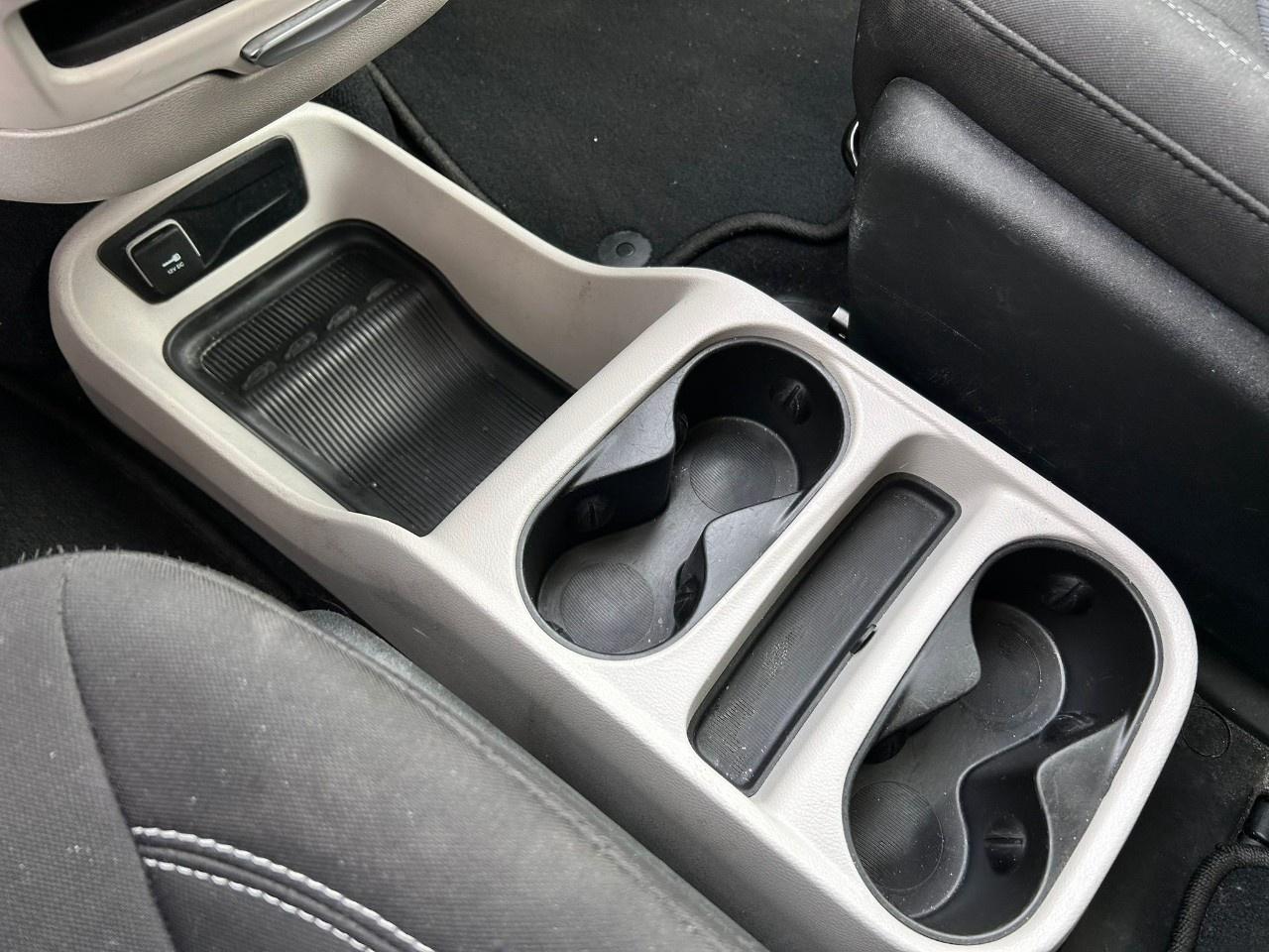 2022 Dodge Grand Caravan SXT Photo