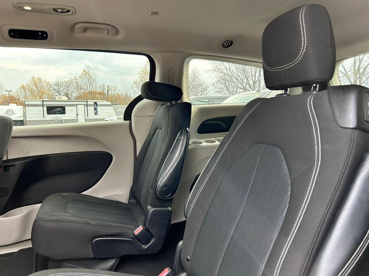 2022 Dodge Grand Caravan SXT Photo