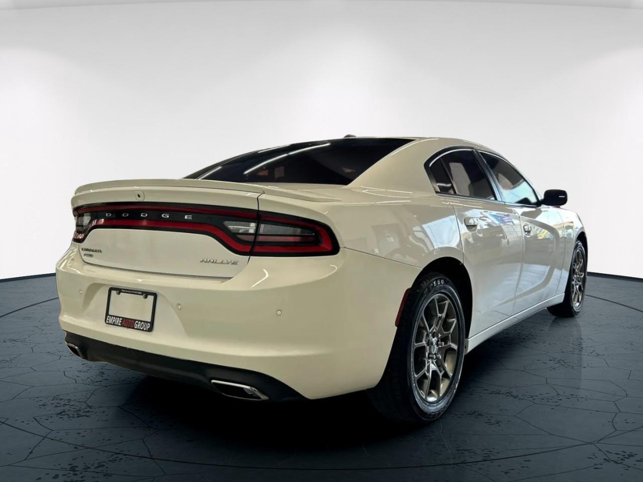 2017 Dodge Charger SXT Photo