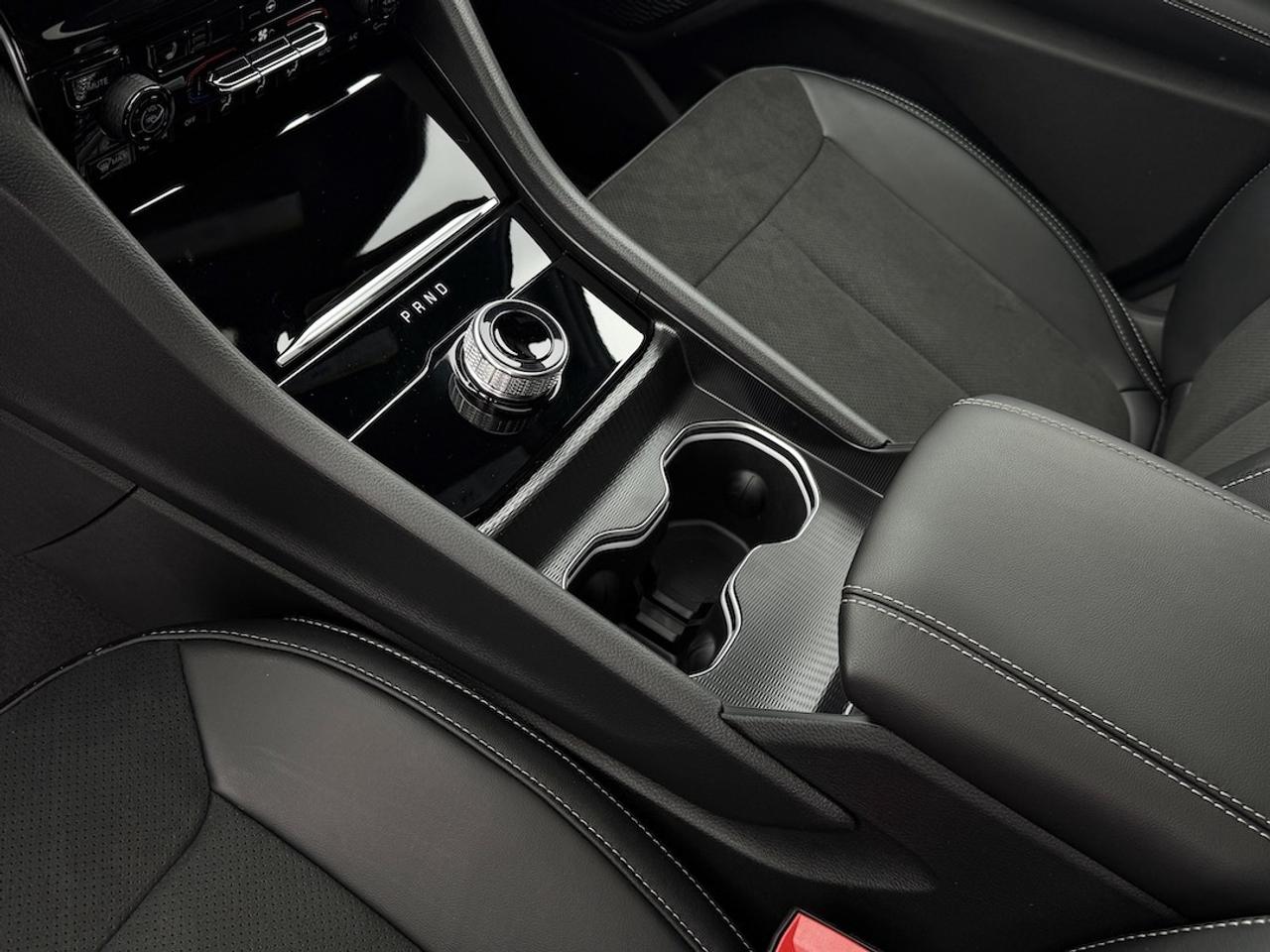 2025 Jeep Grand Cherokee ALTITUDE 4X4 Photo