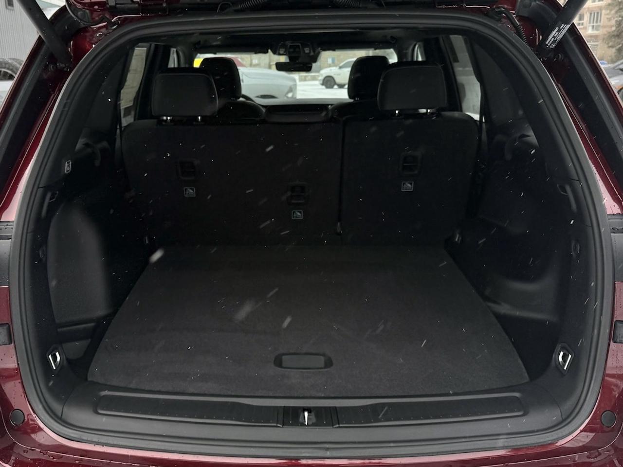 2025 Jeep Grand Cherokee ALTITUDE 4X4 Photo