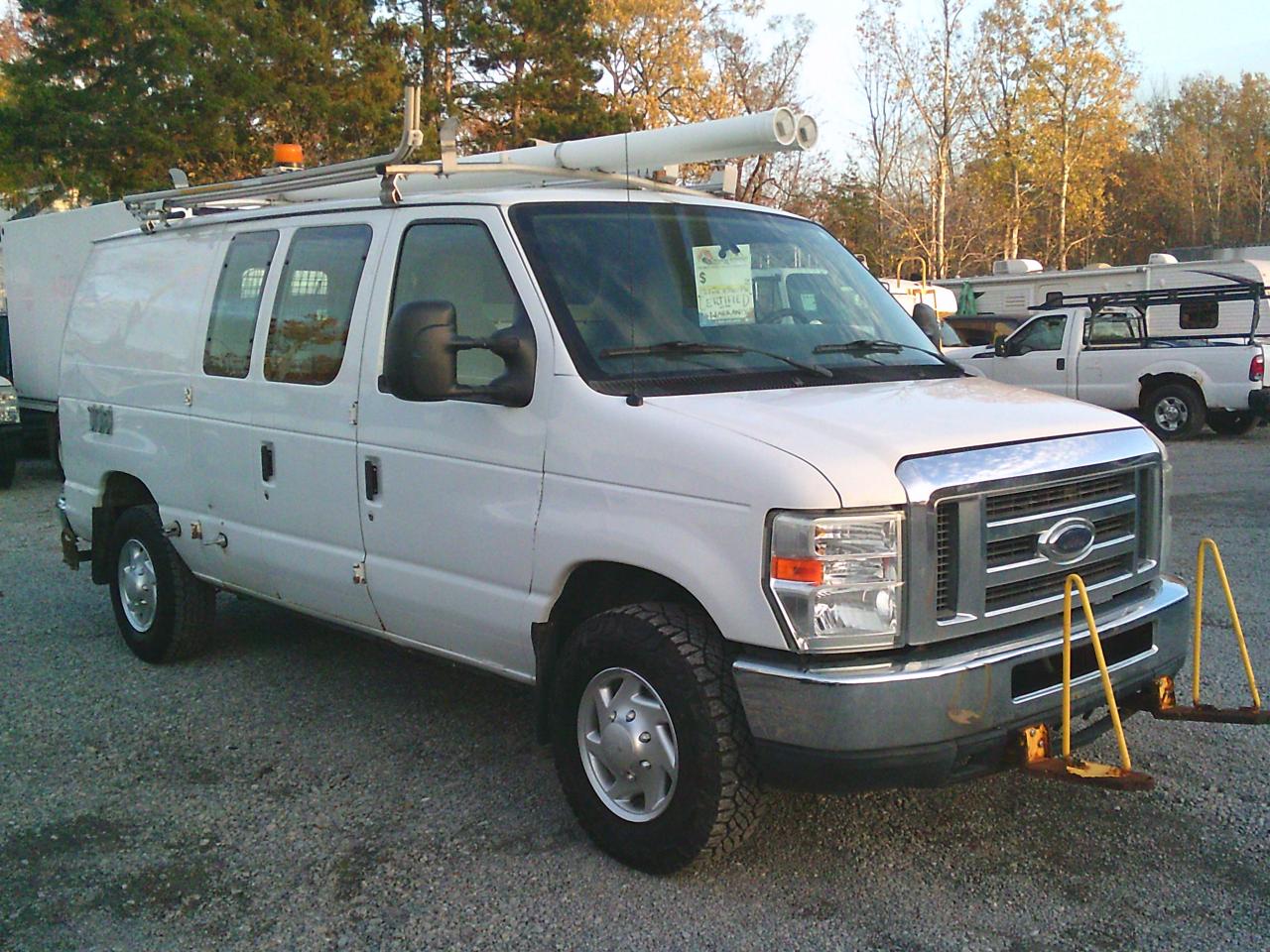 2012 Ford Econoline E-350 Super Duty Commercial Photo2