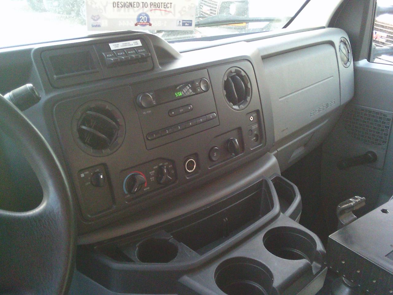 2012 Ford Econoline E-350 Super Duty Commercial - Photo #13