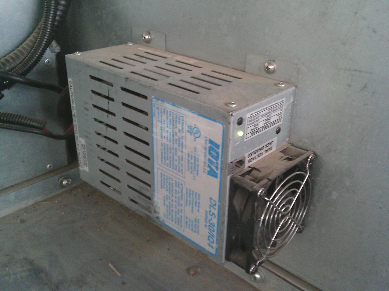 2012 Ford Econoline E-350 Super Duty Commercial - Photo #18