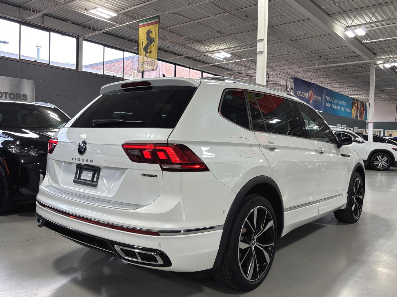 2022 Volkswagen Tiguan R-LINE|4MOTION|NAV|FENDERAUDIO|PANOROOF|LEATHER|++ - Photo #7