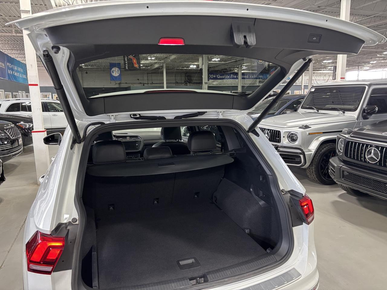 2022 Volkswagen Tiguan R-LINE|4MOTION|NAV|FENDERAUDIO|PANOROOF|LEATHER|++ - Photo #9