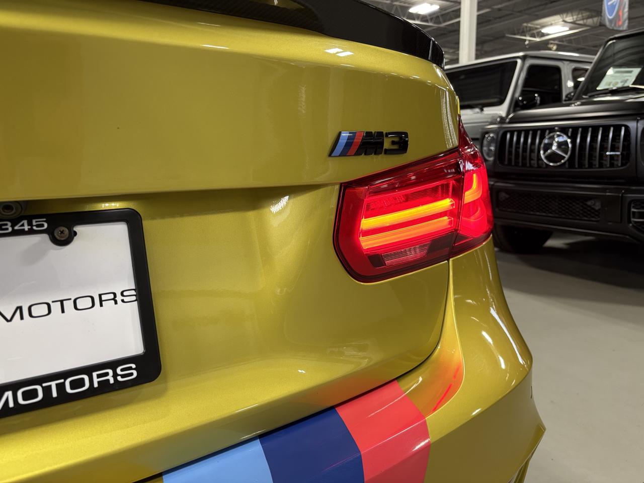 2018 BMW M3 Sedan|RWD|AUSTINYELLOWMETALLIC|NAV|CARBON|HKAUDIO| - Photo #15