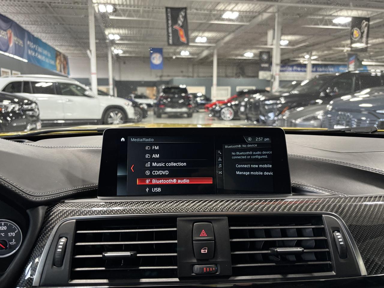 2018 BMW M3 Sedan|RWD|AUSTINYELLOWMETALLIC|NAV|CARBON|HKAUDIO| - Photo #40