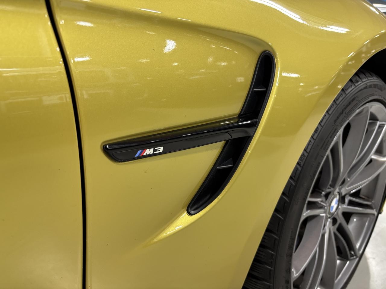 2018 BMW M3 Sedan|RWD|AUSTINYELLOWMETALLIC|NAV|CARBON|HKAUDIO| Photo