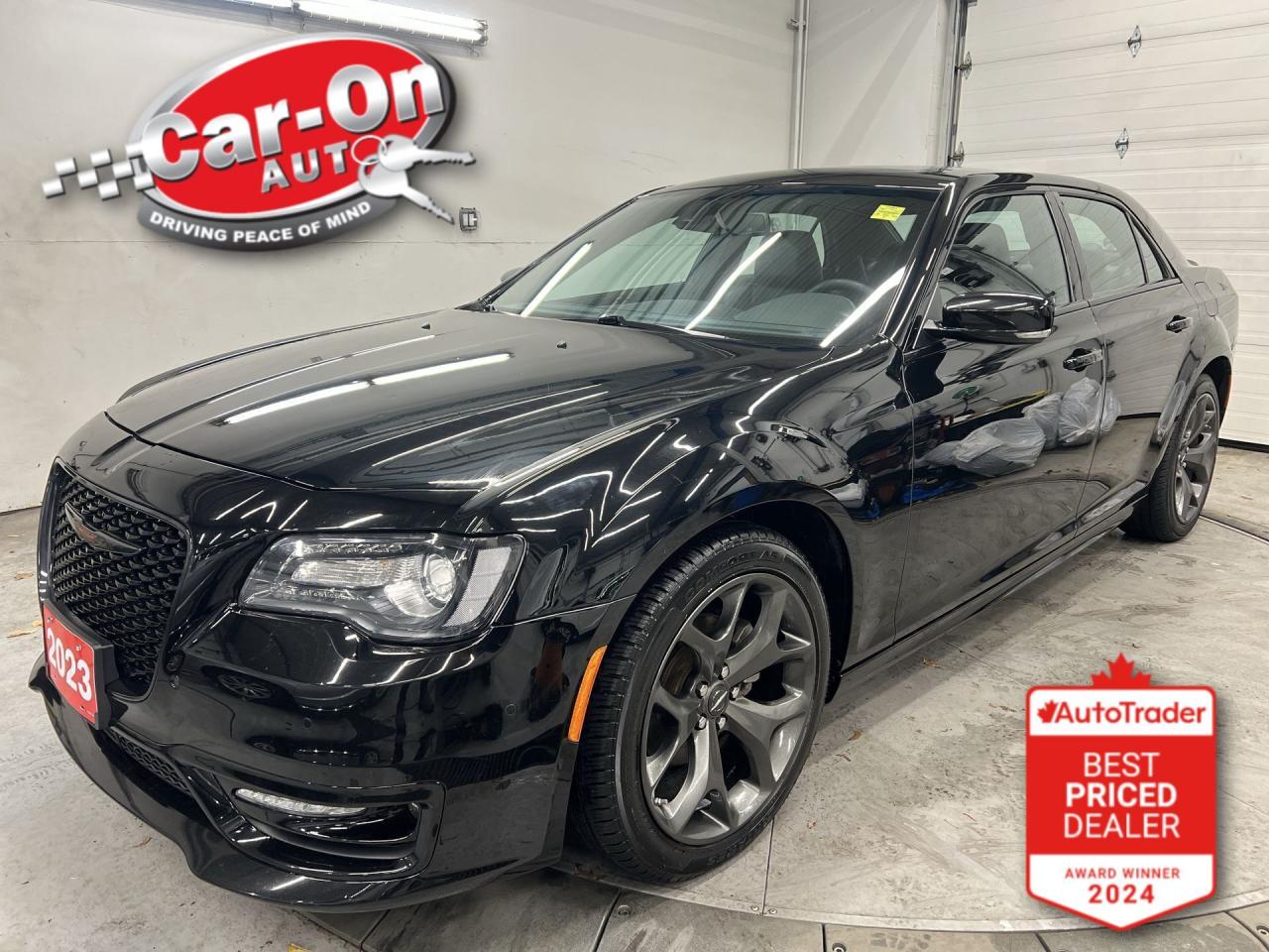 2023 Chrysler 300 S | 300HP V6 | NAPPA LEATHER | PANO ROOF | CARPLAY Photo0