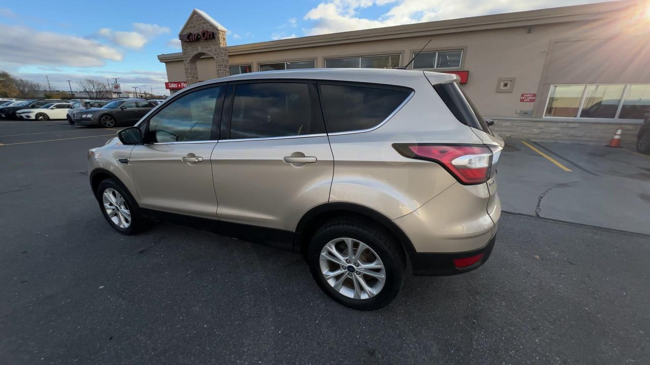 2017 Ford Escape SE AWD | LOW KMS!! | HTD SEATS | REAR CAM | ALLOYS Photo
