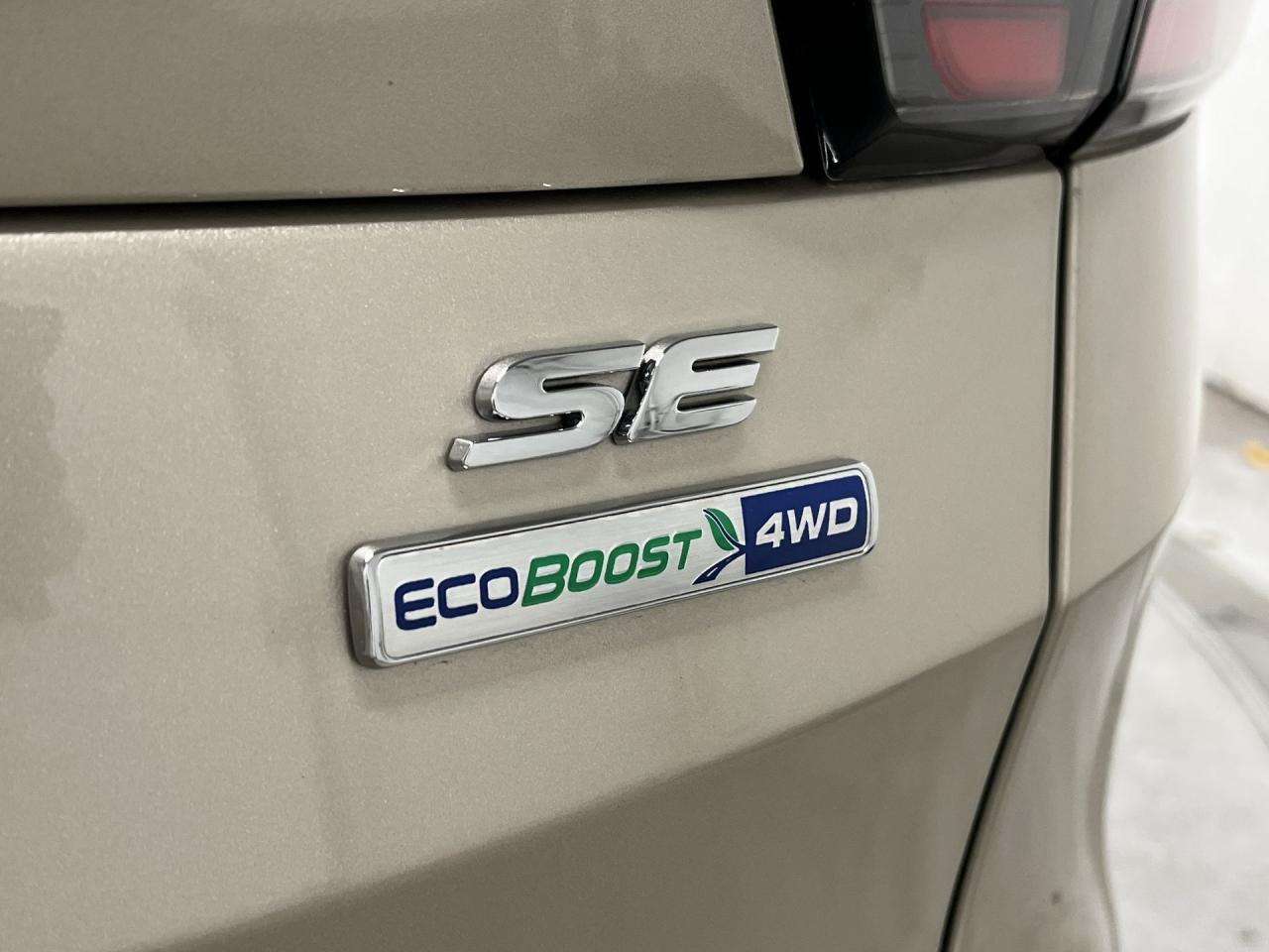 2017 Ford Escape SE AWD | LOW KMS!! | HTD SEATS | REAR CAM | ALLOYS Photo