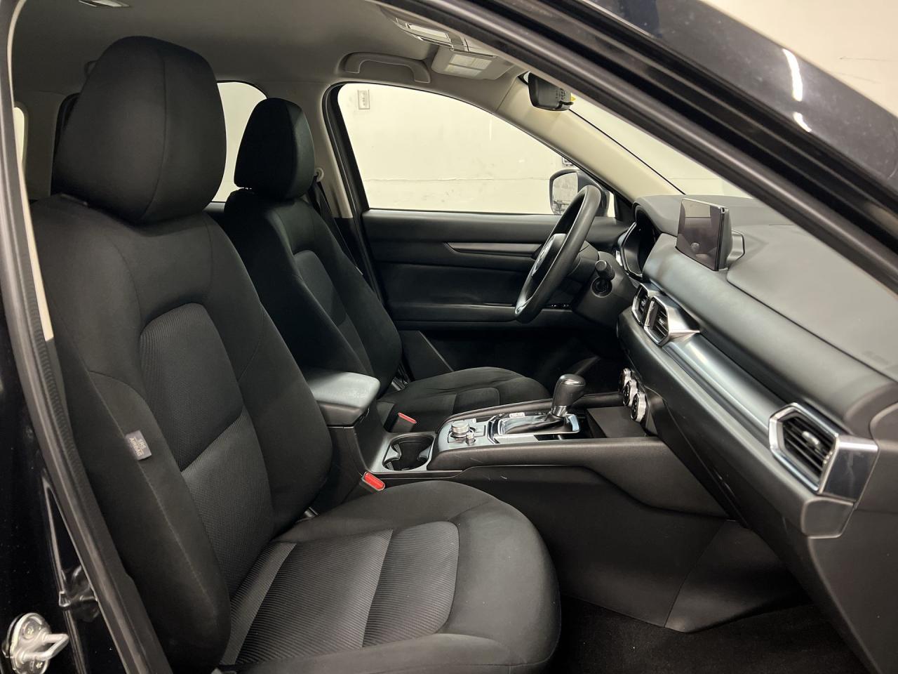 2023 Mazda CX-5 AWD | HTD SEATS | CARPLAY | 17IN ALLOYS| BLUETOOTH Photo