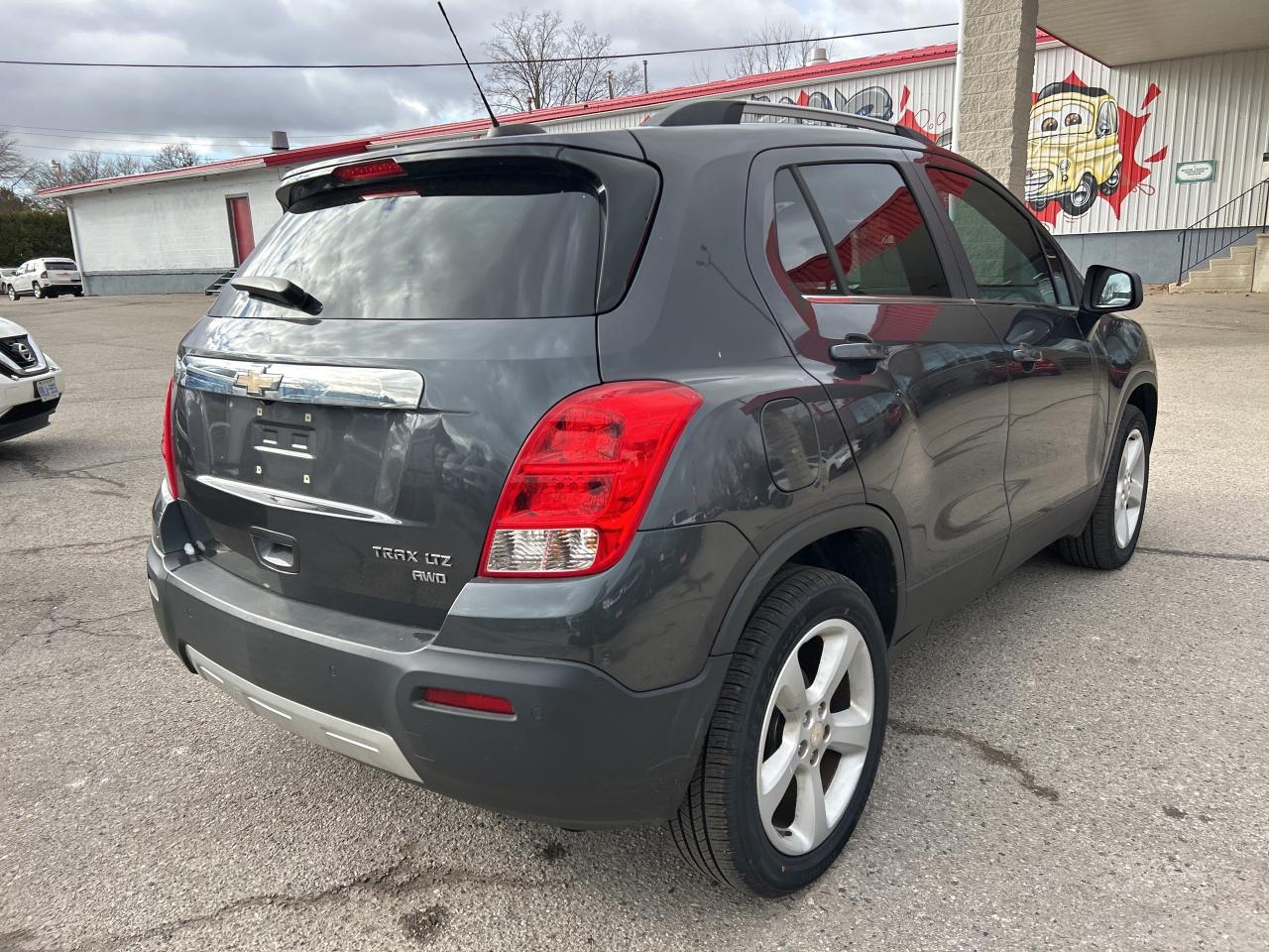 2016 Chevrolet Trax LTZ, CLEAN CARFAX, REMOTE START, SUNROOF! - Photo #6