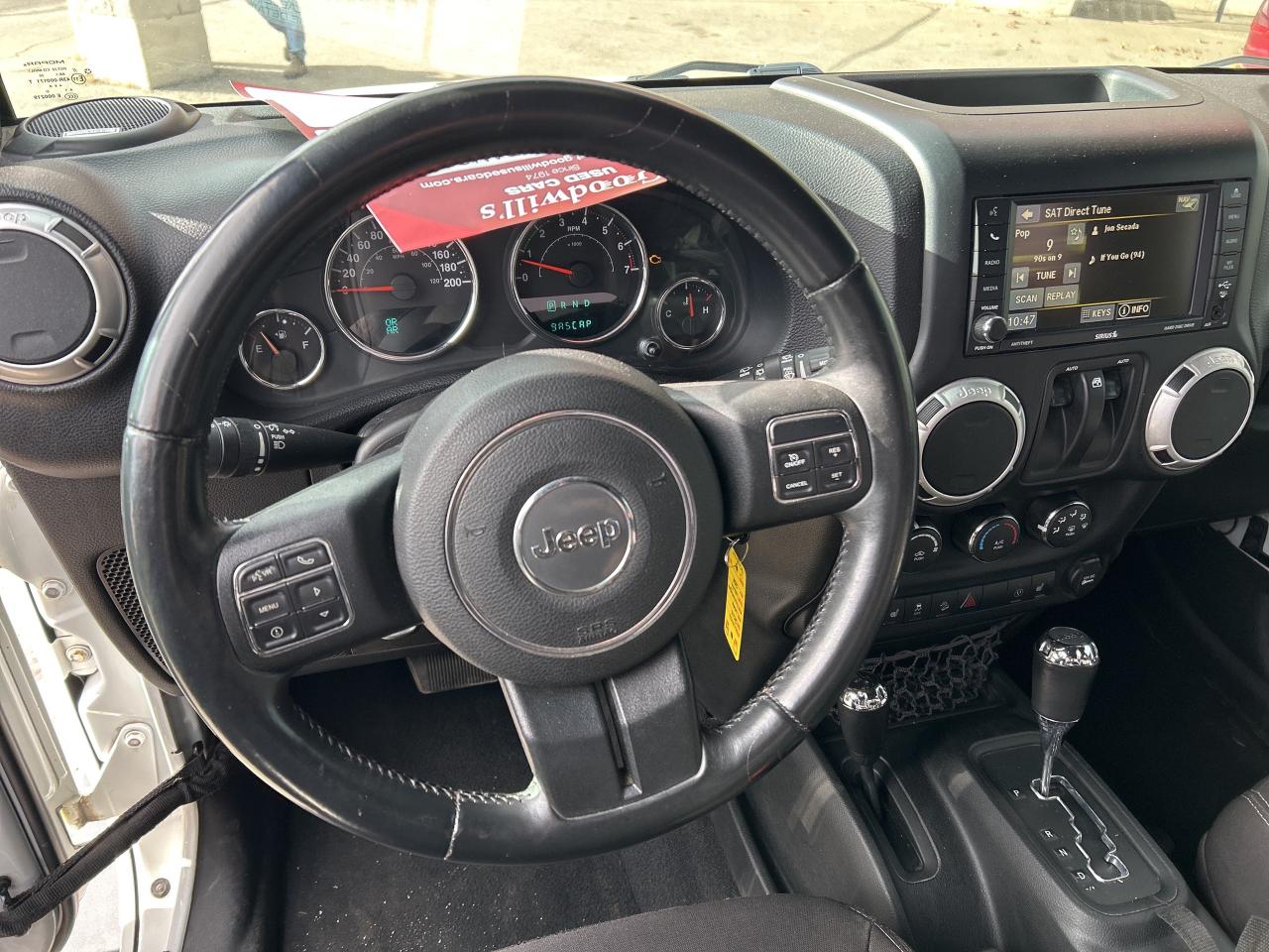 2015 Jeep Wrangler SAHARA, AUTOMATIC, SOFT TOP, REMOTE START, NAV! - Photo #15