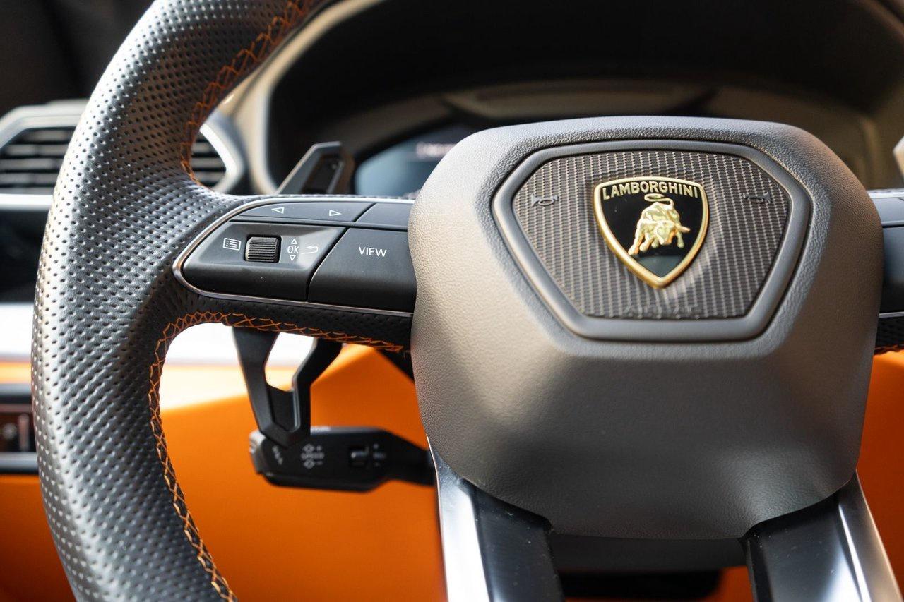 2020 Lamborghini Urus  Photo