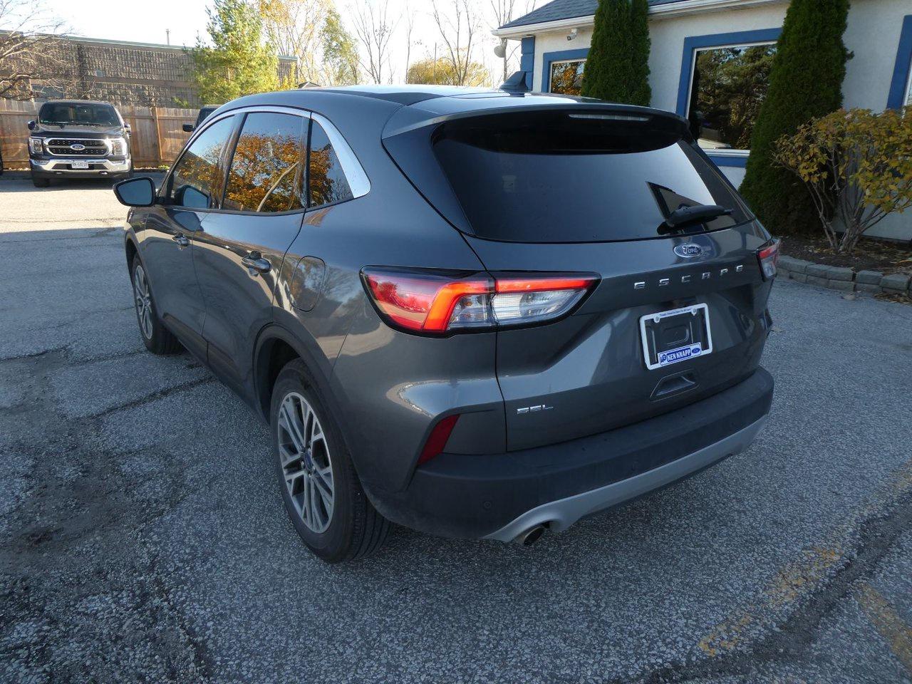 2022 Ford Escape SEL SEL Photo2
