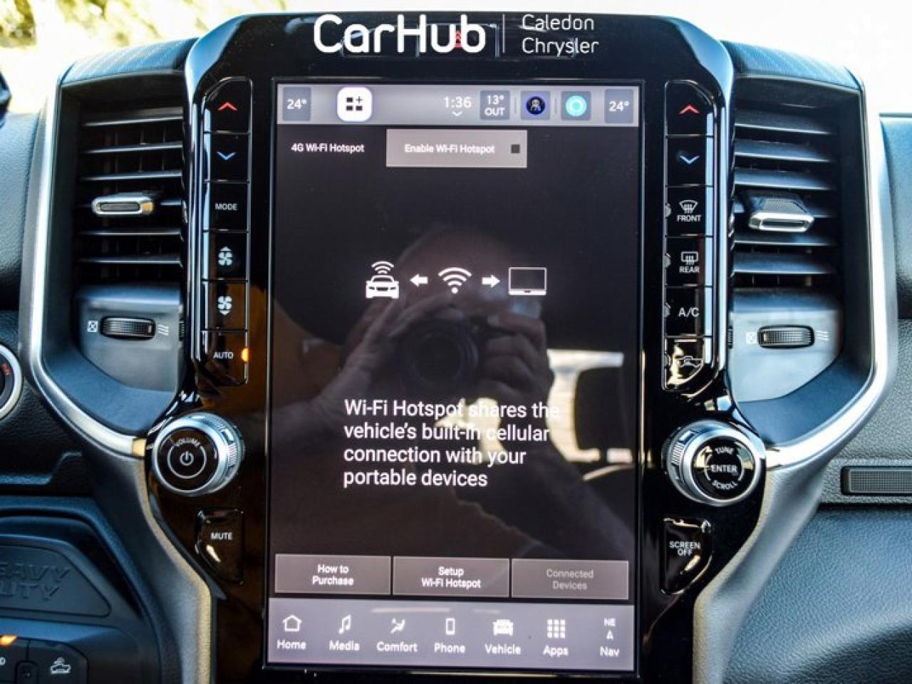 2025 RAM 2500 Big Horn 4x4 Crew Cab 6'4" Box Level 2 Equipment 12.1"Display Remote Start Photo4