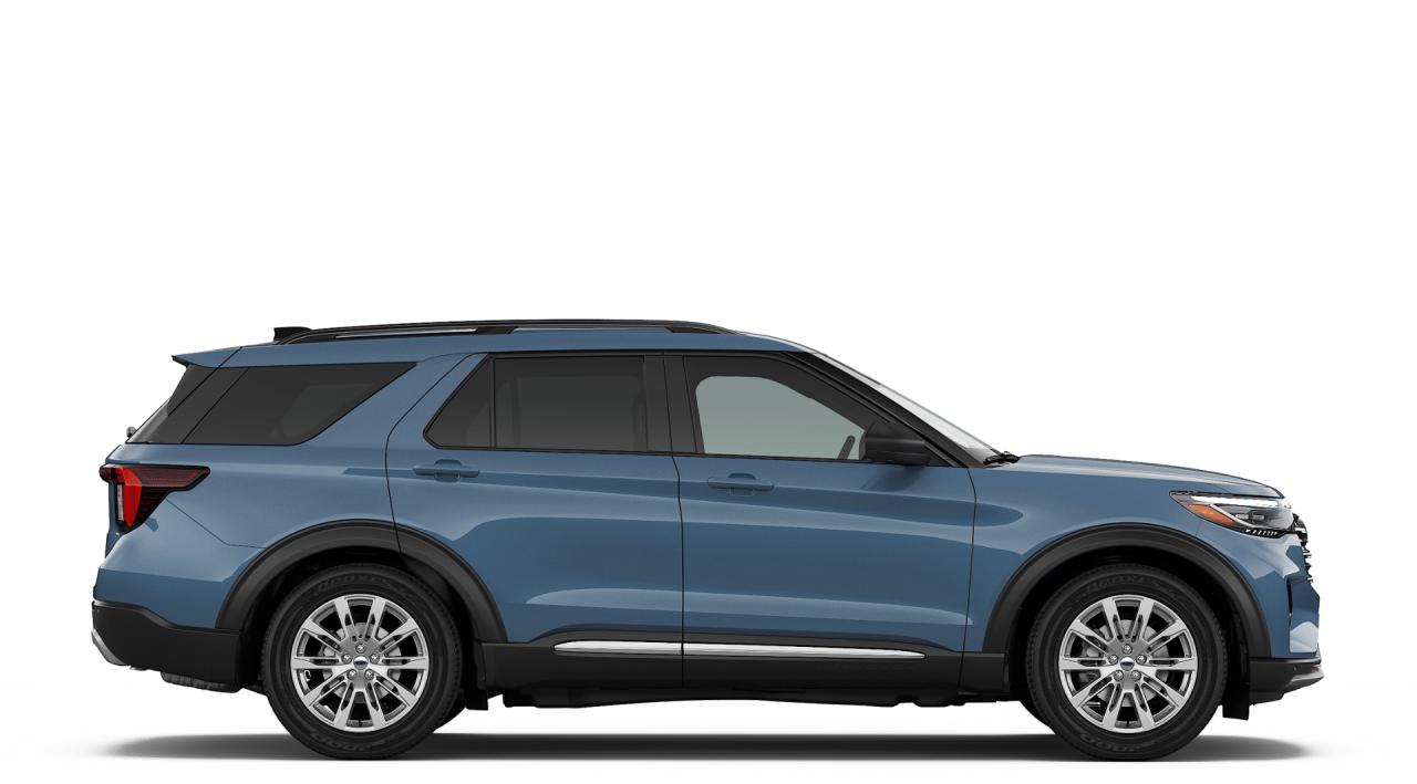 2026 Ford Explorer Active Photo4