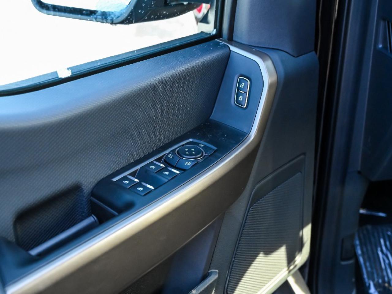 2025 Ford F-150 STX Photo